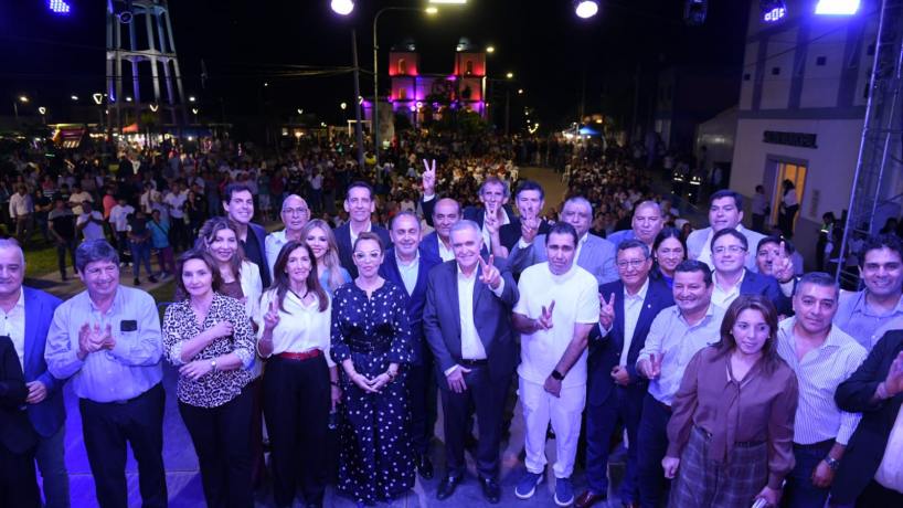 Jaldo encabezó los actos por el 50° aniversario de la Municipalidad de Burruyacú