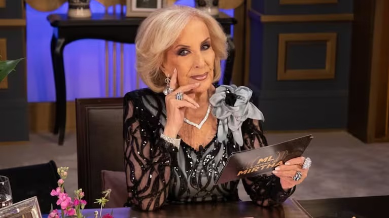Mirtha Legrand habló sobre su estado de salud: “Unos días más en casa”