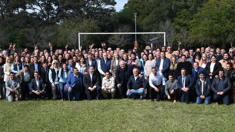 Jaldo mantuvo un encuentro de trabajo con intendentes y dirigentes del peronismo