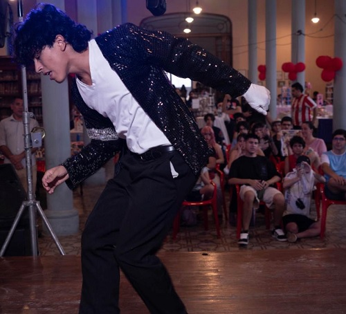 El furor por la película «Michael» impulsa a los ritmos urbanos