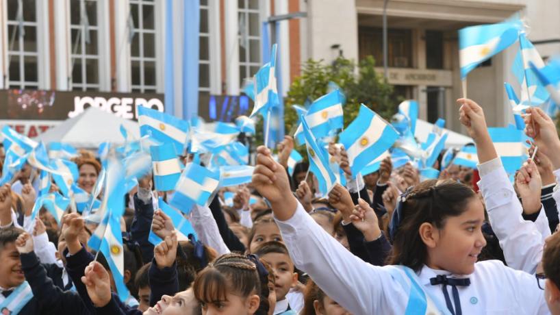 Promesa de Lealtad a la Bandera: habrá cortes de tránsito alrededor de Plaza Independencia