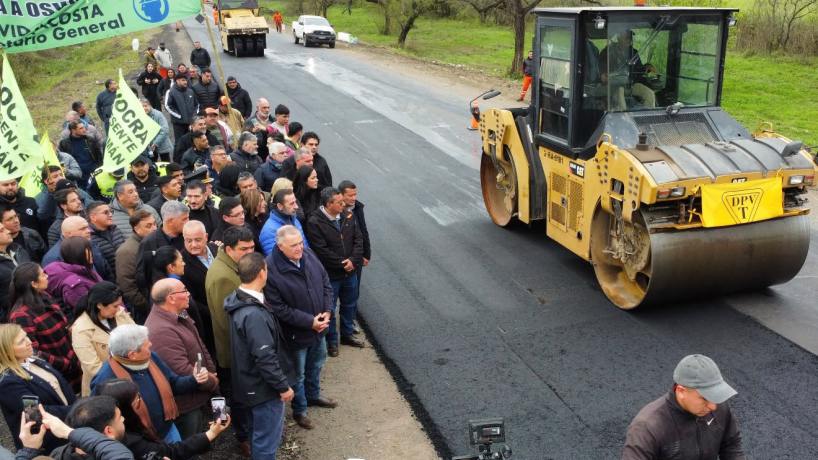Jaldo supervisó el avance de la segunda etapa de la Ruta Provincial 323