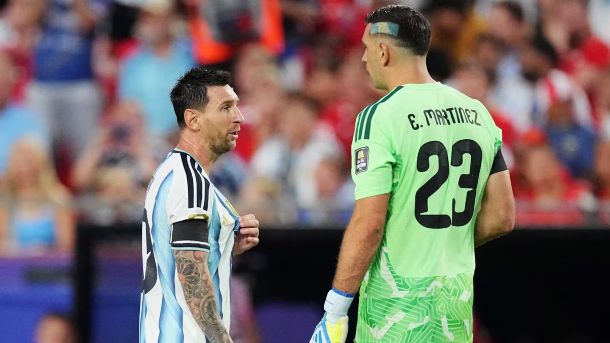 la ironía de Dibu Martinez sobre Messi