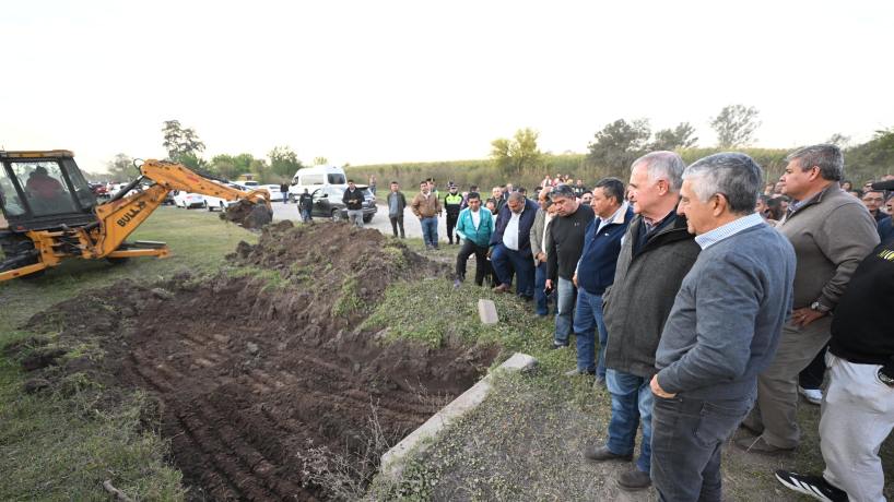 Jaldo supervisó obras de canalización y desobstrucción de desagües