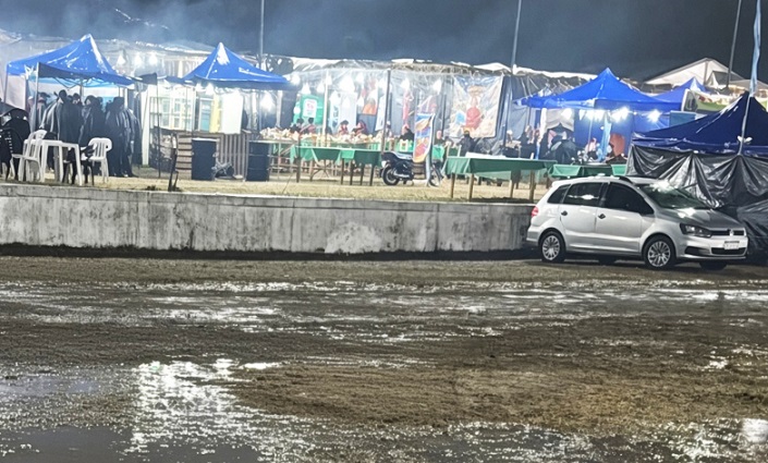 La lluvia obligó a suspender la segunda velada de la Fiesta Nacional de la Empanada