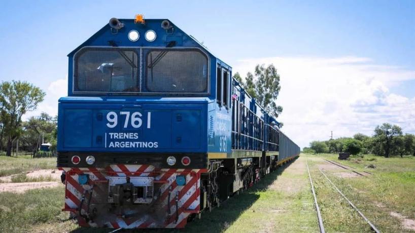 Jaldo destacó la importancia del ferrocarril para reducir los costos logísticos de la producción tucumana