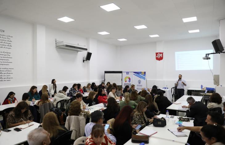 El Gobierno lanzó la 2ª Etapa de Capacitación Docente en Inteligencia Artificial